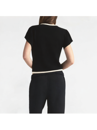 Lace-Edged Straight-Shoulder Short Sleeves